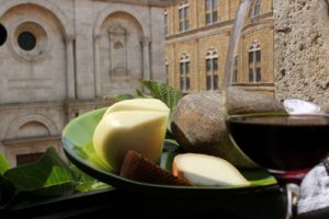 Pecorino e vino Orcia Doc Pienza 6 settembre 2014.JPG